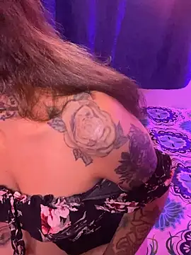 LiliJones  online show from 11/17/25, 01:26