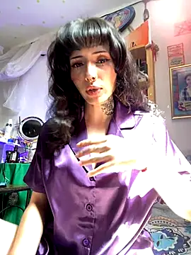 LiliJones  online show from 11/06/25, 03:27