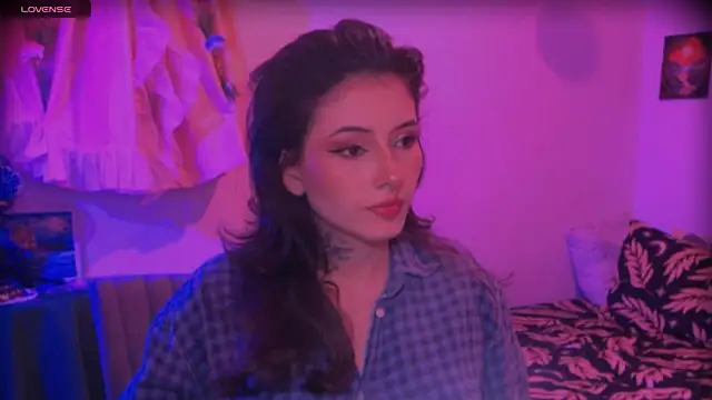 LiliJones  online show from 03/28/26, 07:59