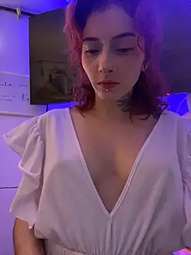 LiliJones  online show from 03/19/25, 09:58