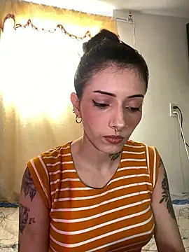 LiliJones  online show from 01/15/26, 05:49