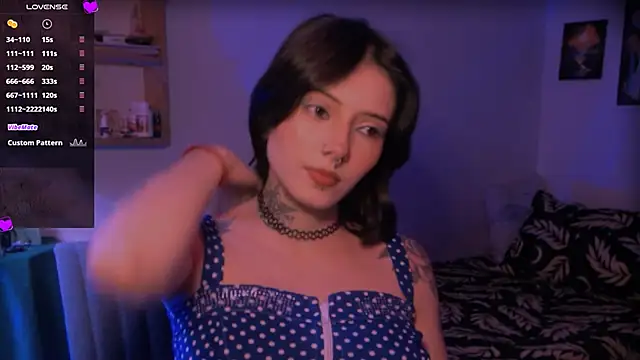 LiliJones  online show from 03/19/26, 06:19