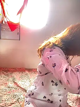 LiliJones  online show from 10/03/25, 05:25