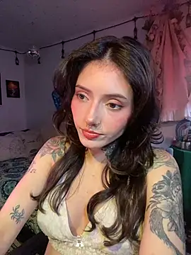 LiliJones  online show from 05/19/26, 09:55