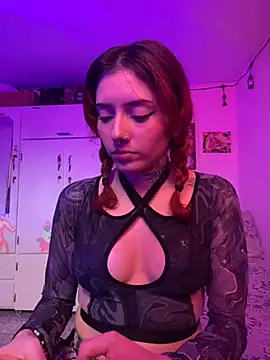 LiliJones  online show from 03/13/25, 08:43