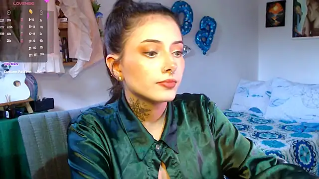 LiliJones  online show from 05/06/26, 10:25