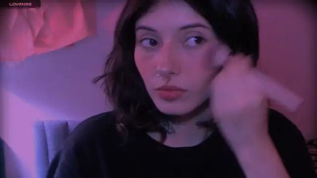 LiliJones  online show from 03/26/26, 05:11