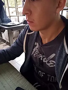 Snapshot of 97banana chatting on 03/17/25, 11:13 97banana online show from 03/17/25, 11:13