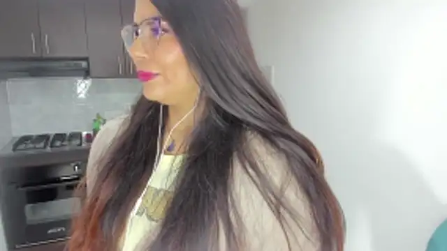 Snapshot of Luna_Dumont chatting on 03/10/26, 11:03 Luna Dumont online show from 03/10/26, 11:03