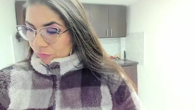 Luna Dumont online show from 12/16/25, 11:14