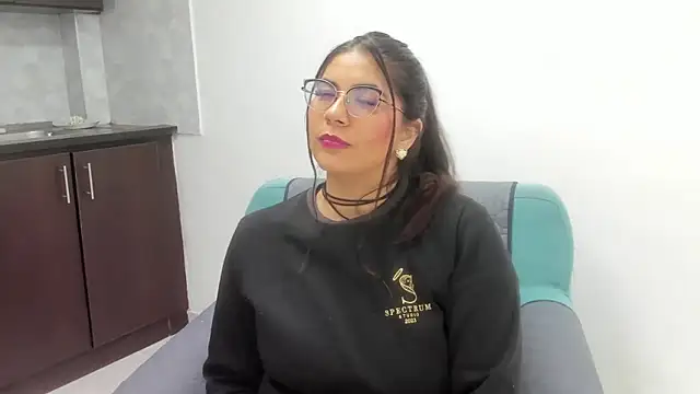 Luna Dumont online show from 12/20/25, 11:13