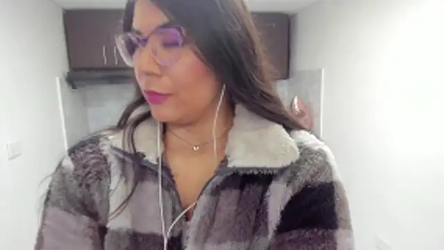 Luna Dumont online show from 02/24/26, 11:00