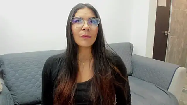 Luna Dumont online show from 11/20/25, 11:11