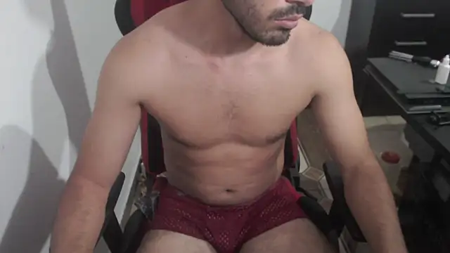 Snapshot of m16x16x chatting on 12/10/24, 10:05 m16x16x online show from 12/10/24, 10:05