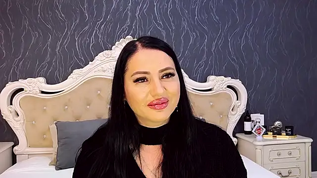 Lauren Saint online show from 11/17/25, 03:38