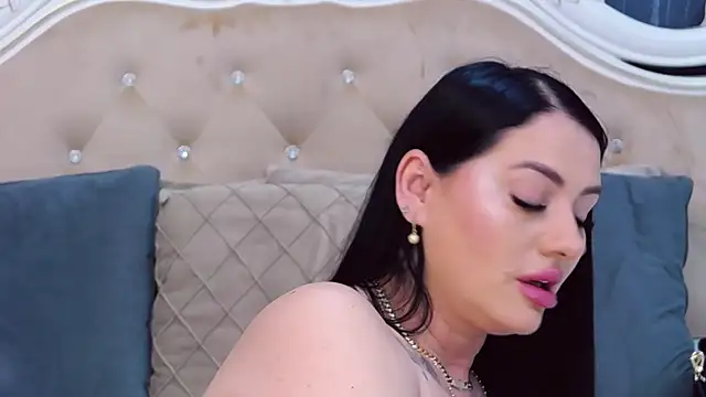 Lauren Saint online show from 03/31/26, 12:07