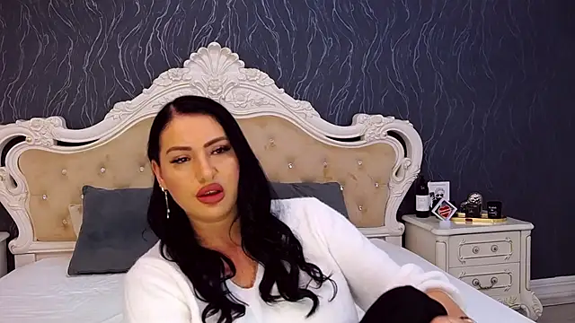 Lauren Saint online show from 11/30/25, 08:59