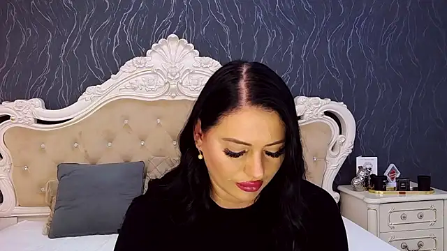 Snapshot of Lauren_Saint chatting on 09/28/25, 08:10 Lauren Saint online show from 09/28/25, 08:10