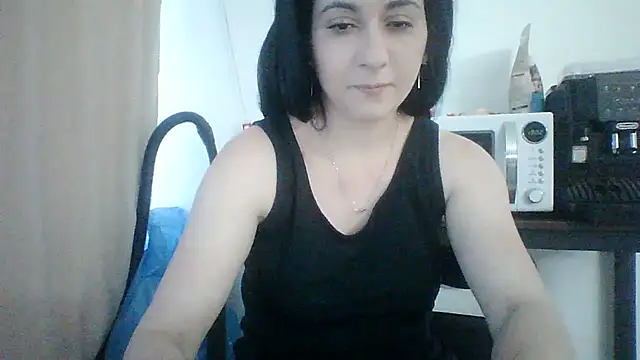 Snapshot of davenmichelle00 chatting on 06/02/26, 03:56 davenmichelle00 online show from 06/02/26, 03:56