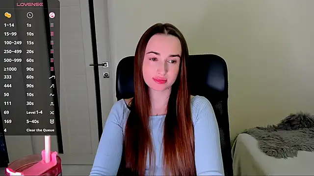 Snapshot of Kimmberr chatting on 09/19/25, 02:26 Kimmberr online show from 09/19/25, 02:26