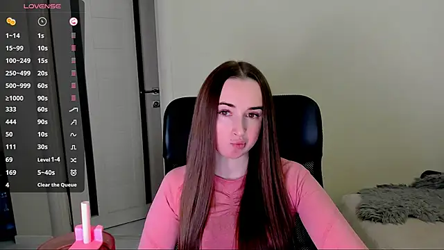 Snapshot of Kimmberr chatting on 10/29/25, 04:22 Kimmberr online show from 10/29/25, 04:22