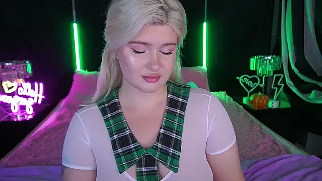 CocoSecretss online show from 11/13/25, 07:56