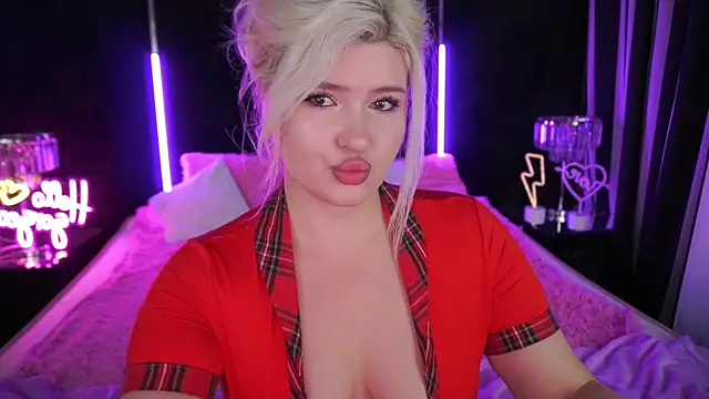 CocoSecretss online show from 10/22/25, 07:08