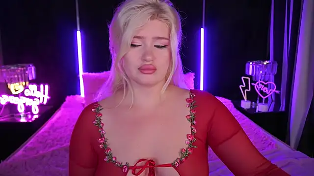 CocoSecretss online show from 10/10/25, 06:25