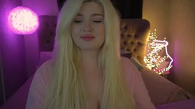 CocoSecretss online show from 02/03/25, 10:47