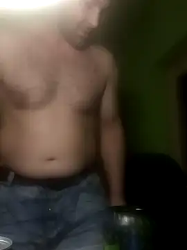 Snapshot of Piter9023 chatting on 10/29/25, 06:18 Piter9023 online show from 10/29/25, 06:18