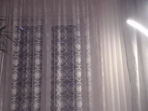 Snapshot of Piter9023 chatting on 12/22/25, 11:05 Piter9023 online show from 12/22/25, 11:05