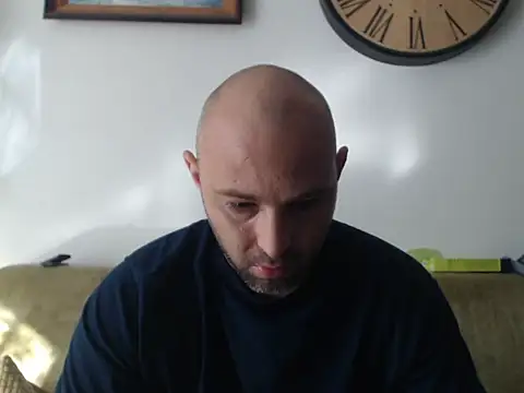 Snapshot of Piter9023 chatting on 10/20/25, 08:59 Piter9023 online show from 10/20/25, 08:59