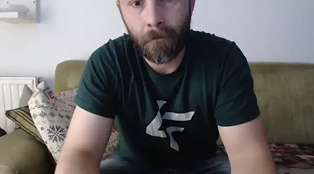 Snapshot of Piter9023 chatting on 12/19/24, 02:13 Piter9023 online show from 12/19/24, 02:13