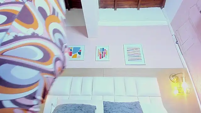 Dollar-girl online show from 03/17/25, 12:04