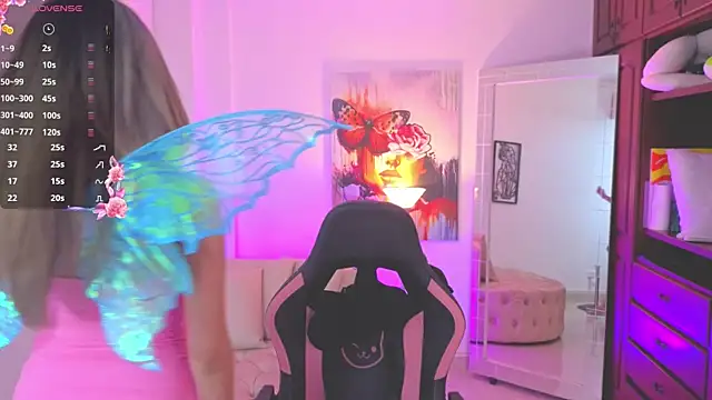 NATAASHA    online show from 10/20/25, 03:19