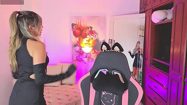 NATAASHA    online show from 02/11/26, 03:39