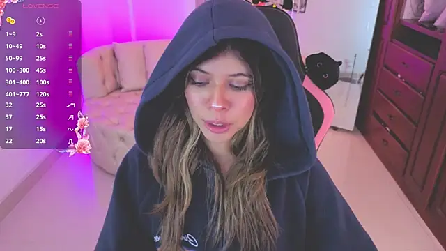 NATAASHA    online show from 11/26/25, 04:01