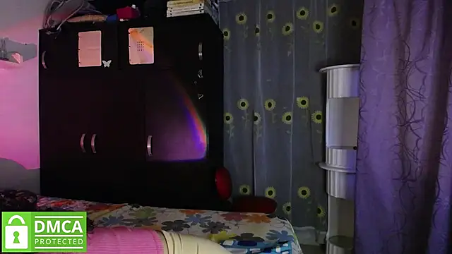 Mr MrsCurie online show from 04/18/26, 11:16