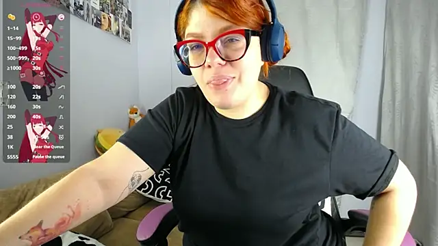 Snapshot of lucie_nicolls chatting on 03/14/25, 06:50 lucie nicolls online show from 03/14/25, 06:50