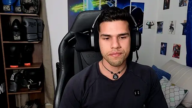 Snapshot of JacobKirito chatting on 11/10/25, 01:32 JacobKirito online show from 11/10/25, 01:32