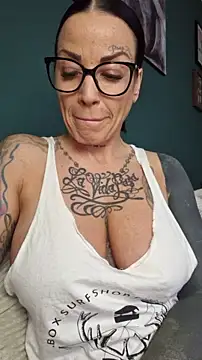 EmilyDiazofficial online show from 11/18/25, 02:31