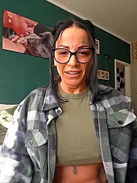 EmilyDiazofficial online show from 03/22/26, 09:22