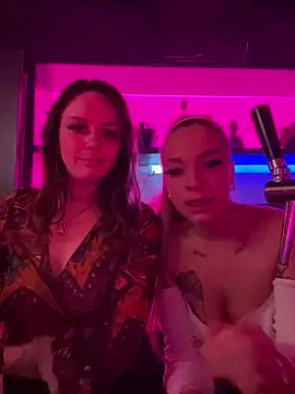 LizzyLush  online show from 12/22/24, 05:22