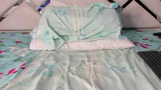 maybelline69 online show from 02/03/26, 06:22