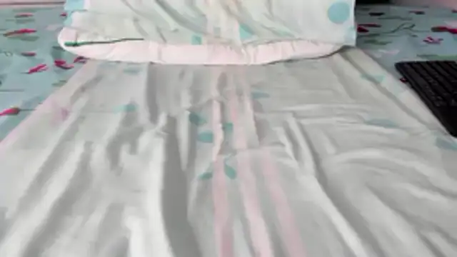 Snapshot of maybelline69 chatting on 11/07/25, 09:52 maybelline69 online show from 11/07/25, 09:52