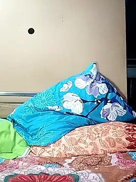 Snapshot of DirtyBIianca chatting on 11/17/25, 11:53 DirtyBIianca online show from 11/17/25, 11:53