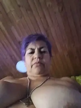 Snapshot of DirtyBIianca chatting on 05/20/26, 11:40 DirtyBIianca online show from 05/20/26, 11:40