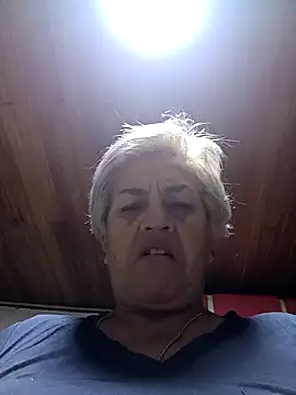 Snapshot of DirtyBIianca chatting on 11/17/25, 10:41 DirtyBIianca online show from 11/17/25, 10:41