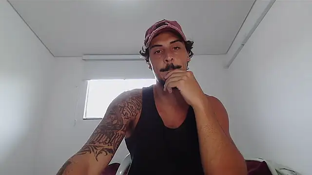 Snapshot of milkoffe chatting on 02/24/26, 01:34 milkoffe online show from 02/24/26, 01:34