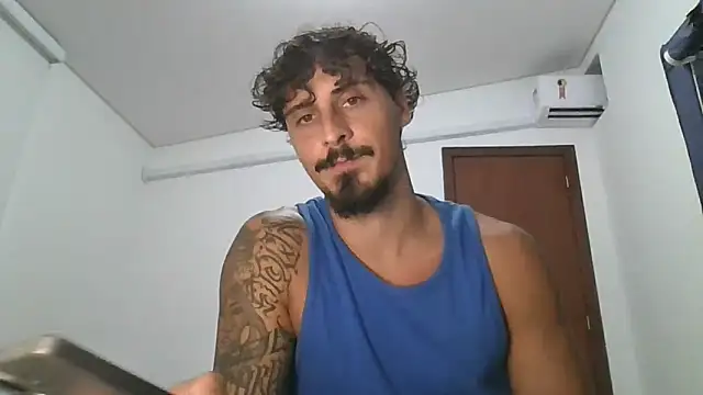 Snapshot of milkoffe chatting on 02/05/26, 09:54 milkoffe online show from 02/05/26, 09:54